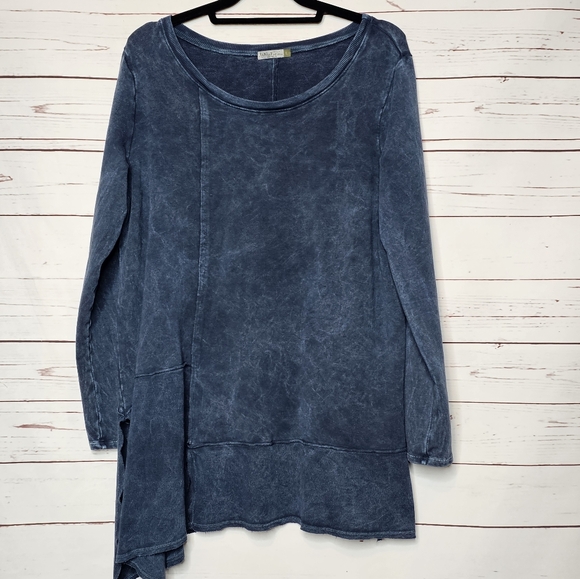 Chalet Navy Blue Long Sleeve Asymmetrical Tunic - Picture 4 of 15